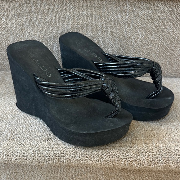 Aldo Black Wedge Flip flop Sandals - Picture 1 of 5